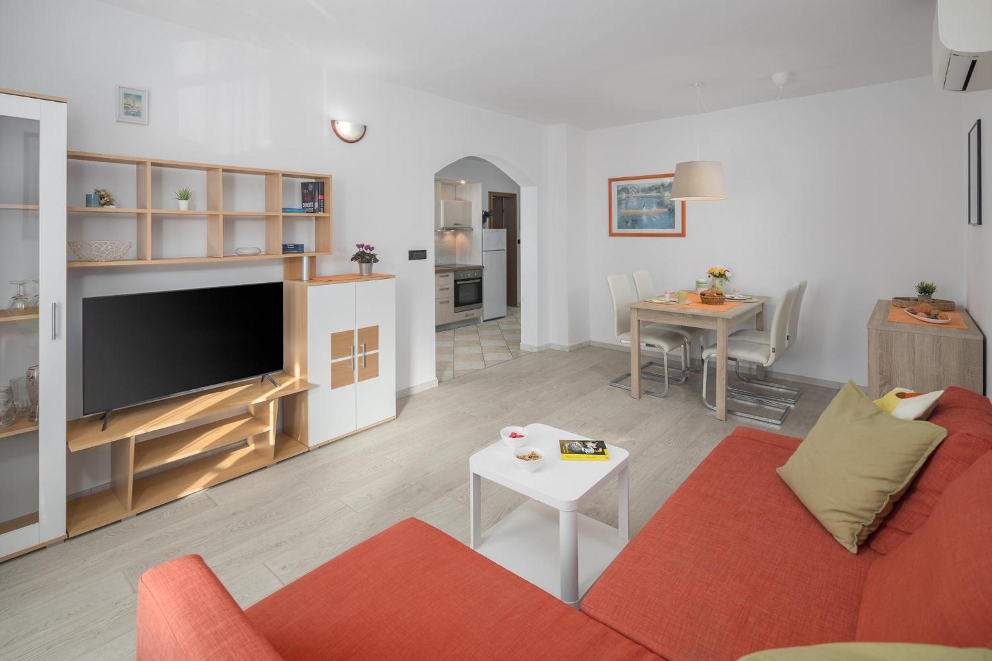 Villa Tina Poreč Eksteriør billede