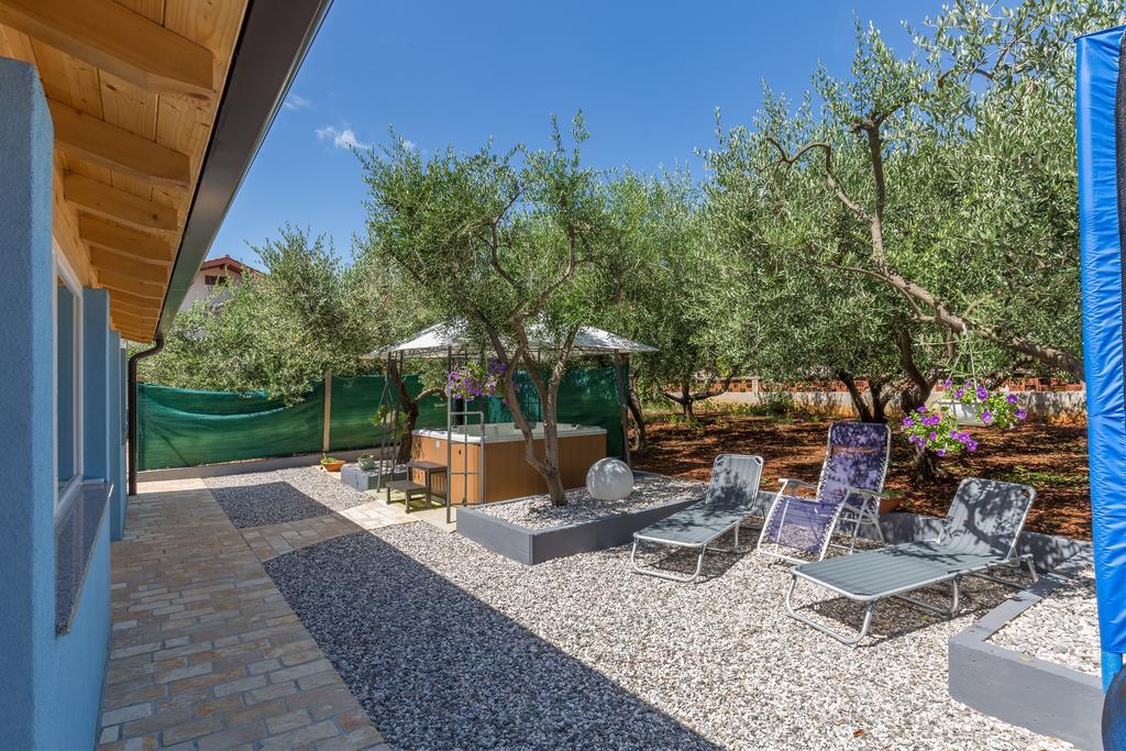 Villa Tina Poreč Eksteriør billede
